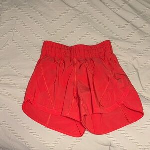 PINK LULULEMON ATHLETICA SHORTS 🩷